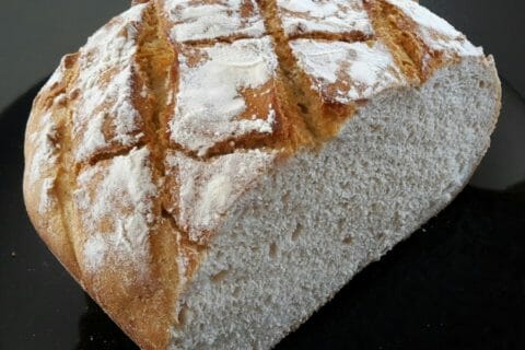 Cliquez pour zoomer ! Pain Cocotte Thermomix par Sabrina10