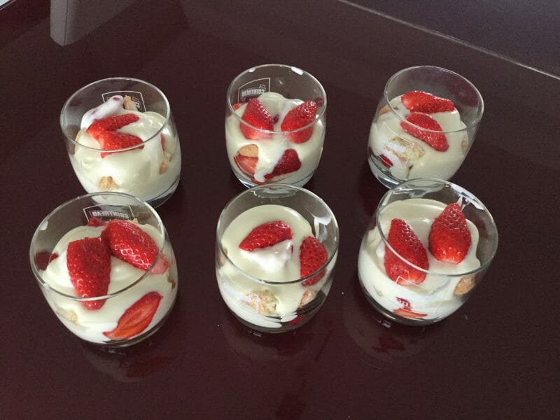 Délices fraises et chocolat blanc Thermomix par Isou