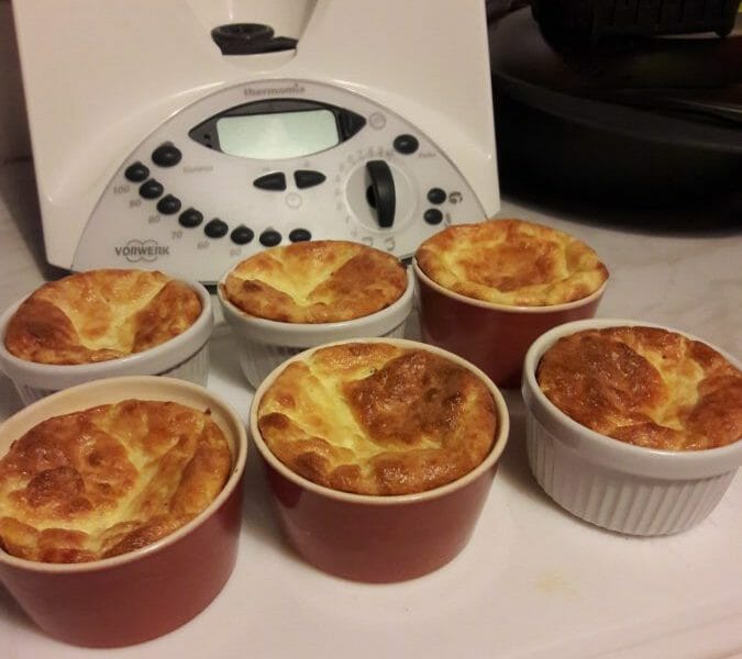 Cliquez pour zoomer ! Soufflé au fromage Thermomix par Jenny.1306