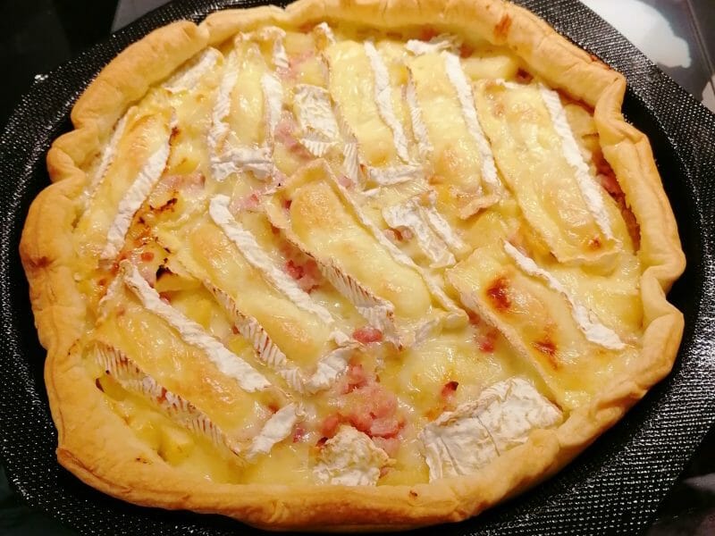 Cliquez pour zoomer ! Tarte au camembert, pommes et lardons Thermomix par Doudou_Yanis_Lenaelle