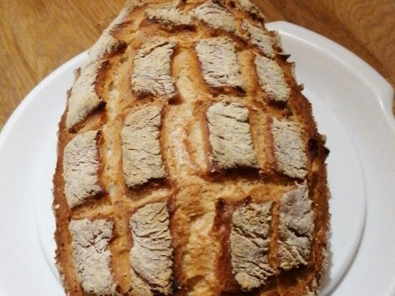 Cliquez pour zoomer ! Pain Cocotte Thermomix par Nadege08