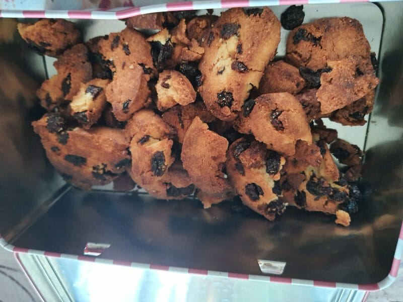 Cliquez pour zoomer ! Sablés aux raisins secs et au rhum Thermomix par cha.lebon