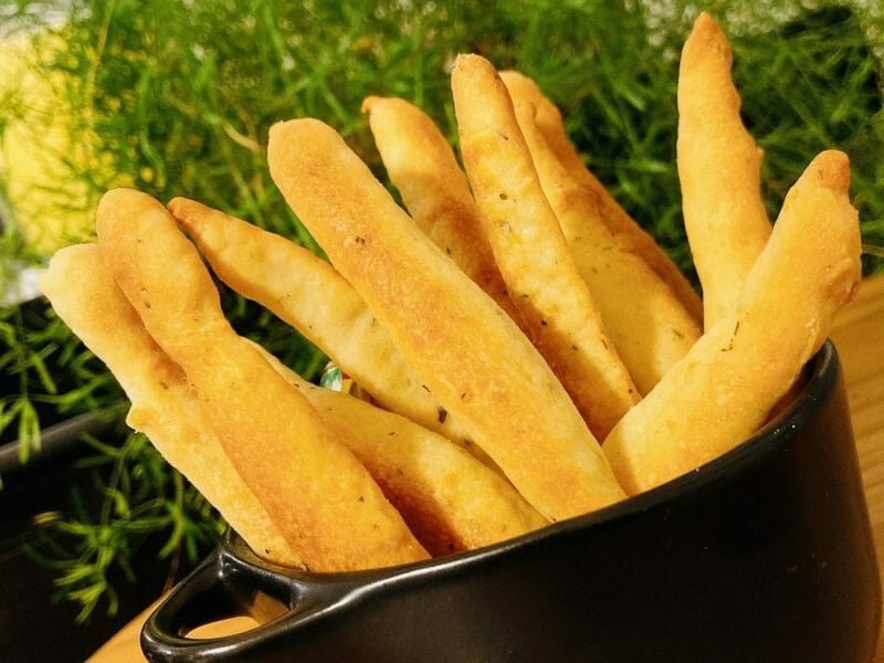 Cliquez pour zoomer ! Gressins parmesan basilic Thermomix par Stefanoide