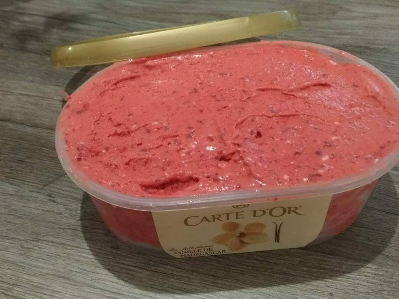 Cliquez pour zoomer ! Glace à la fraise Thermomix par Fangtasia