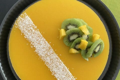 Cliquez pour zoomer ! Panna cotta citron sur sablé spéculoos et miroir de mangue Thermomix par anthoa
