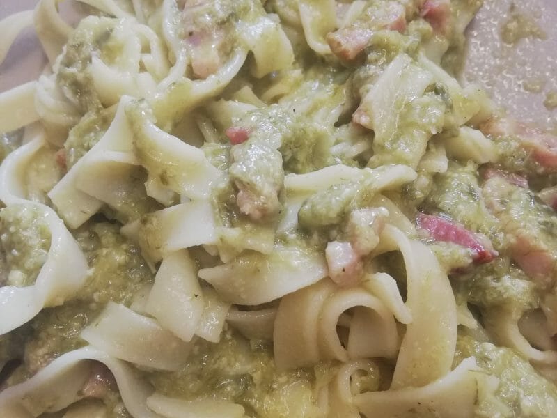 Cliquez pour zoomer ! Tagliatelles à la crème de poireaux Thermomix par Stephanie_59