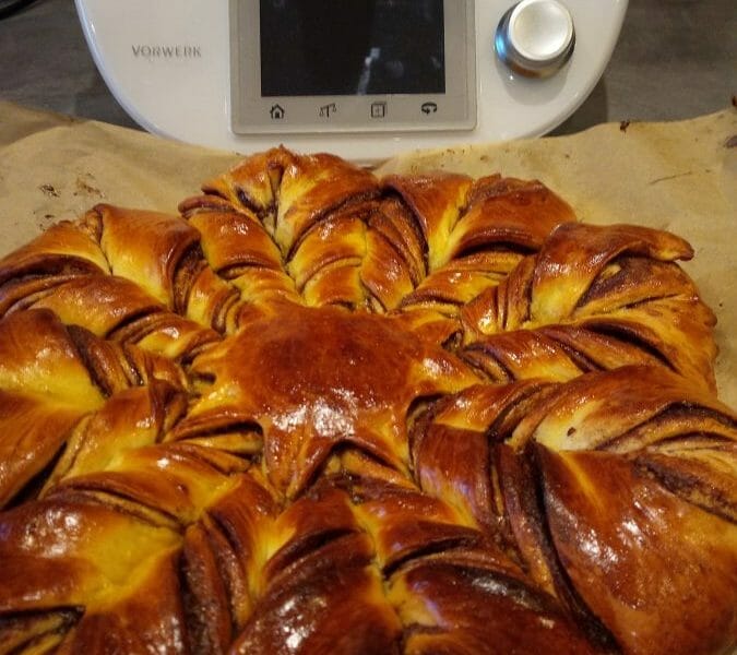 Cliquez pour zoomer ! Brioche étoilée au Nutella Thermomix par fifi84000