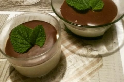 Cliquez pour zoomer ! Panna cotta à la pastille Vichy et sa coque choco-Get 27 au Thermomix