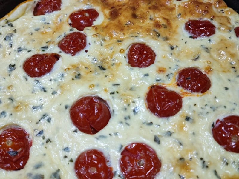 Cliquez pour zoomer ! Clafoutis tomates cerises et fromage de chèvre Thermomix par Zenouchou