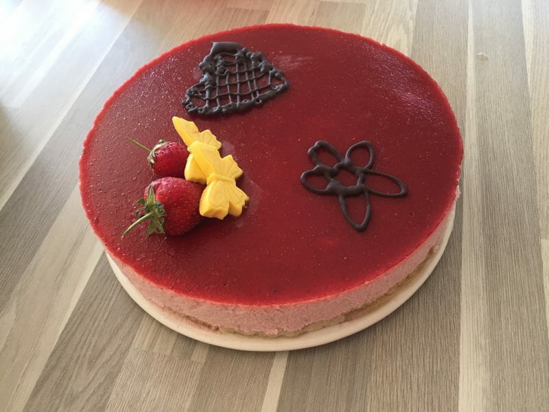 Cliquez pour zoomer ! Bavarois aux fraises Thermomix par Aurelieasv