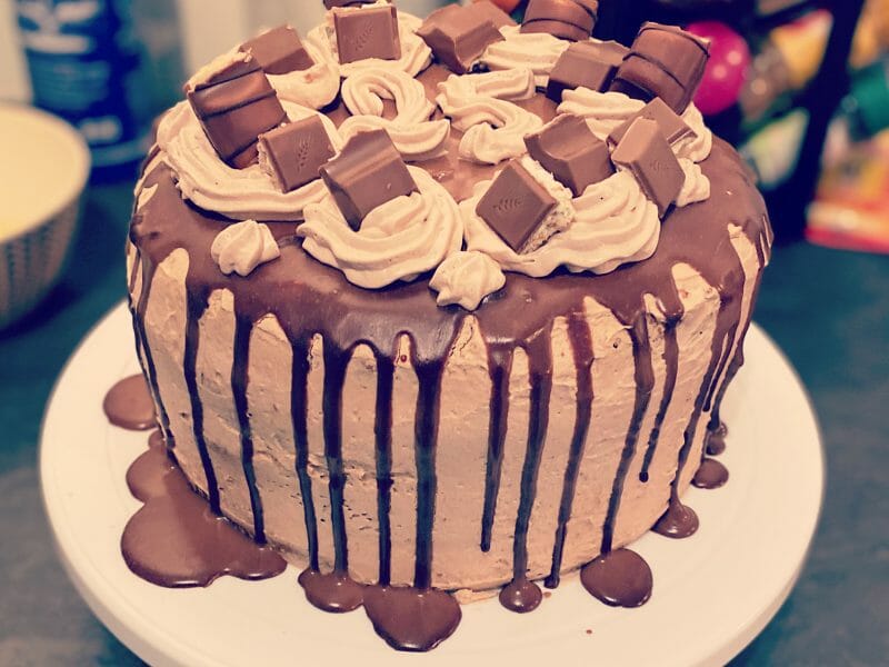 Cliquez pour zoomer ! Layer cake Kinder Bueno Thermomix par Cyglrd