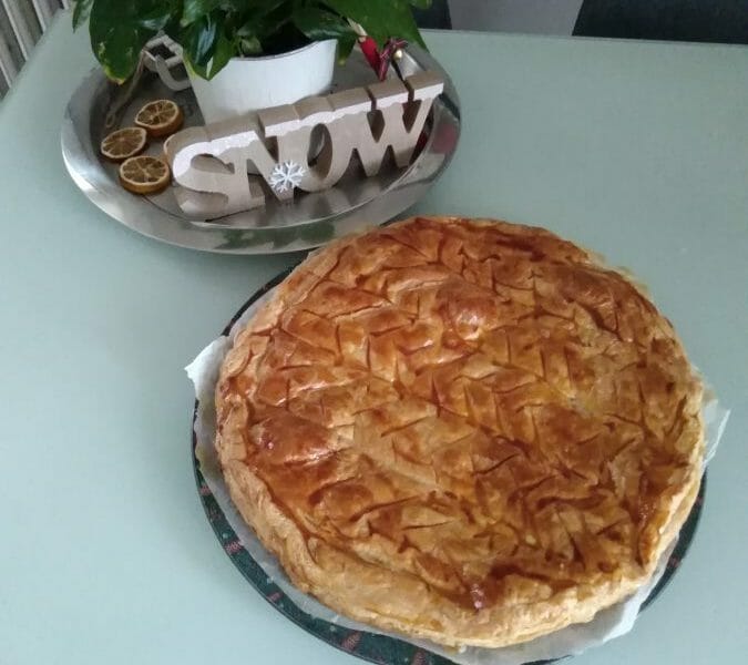 Cliquez pour zoomer ! Galette des rois à la frangipane Thermomix par stephaleau