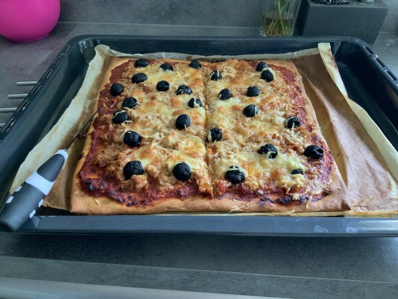 Cliquez pour zoomer ! Pizza au thon et aux olives Thermomix par Caro.v