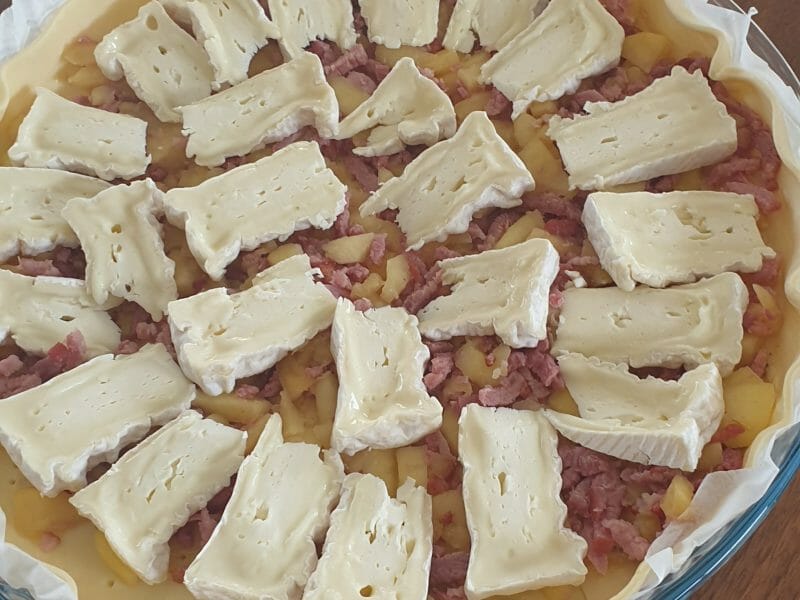 Cliquez pour zoomer ! Tarte au camembert, pommes et lardons Thermomix par missaurore