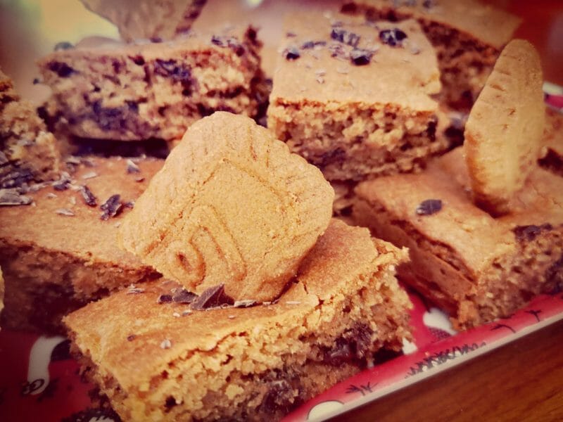 Cliquez pour zoomer ! Carrés spéculoos et chocolat blanc Thermomix par Adeline