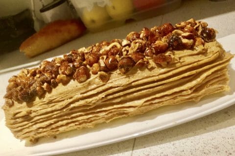 Cliquez pour zoomer ! Bûche pralinée aux éclats de noisettes caramélisés Thermomix par d6bel