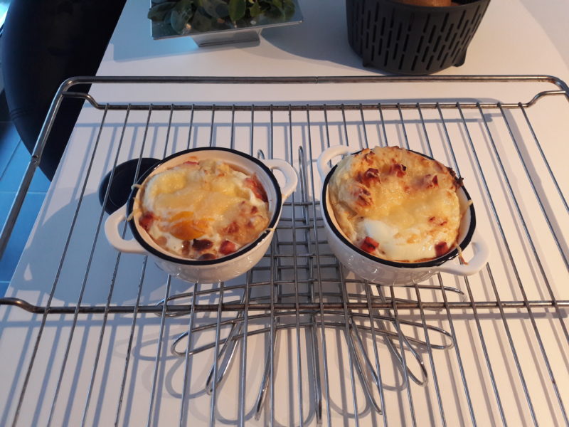 Cliquez pour zoomer ! Oeufs cocotte en parmentier Thermomix par Lea_