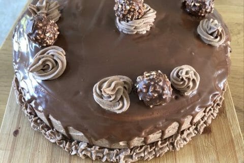 Cliquez pour zoomer ! Layer cake Kinder Bueno Thermomix par Sophie_7700