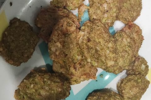 Cliquez pour zoomer ! Galettes de brocolis Thermomix par Nelson_1