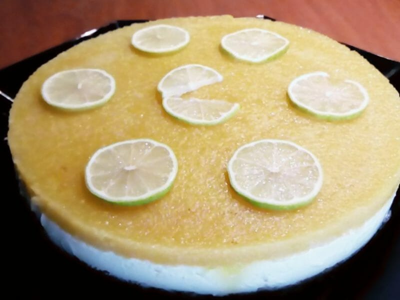 Cliquez pour zoomer ! Panna cotta citron sur sablé spéculoos et miroir de mangue Thermomix par soleil13