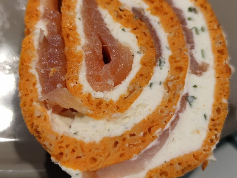 Cliquez pour zoomer ! Roulé à la tomate, saumon et fromage Thermomix par soleil13