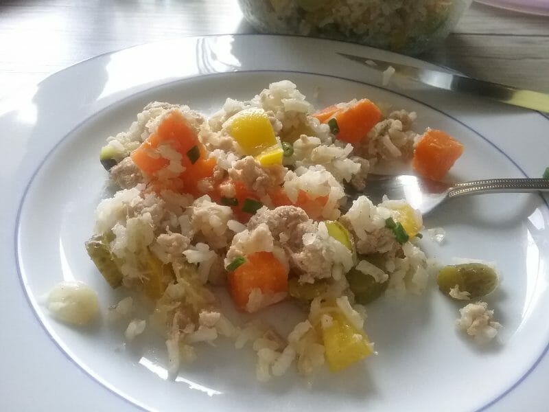 Cliquez pour zoomer ! Salade de riz au thon et aux légumes croquants Thermomix par Isa29270
