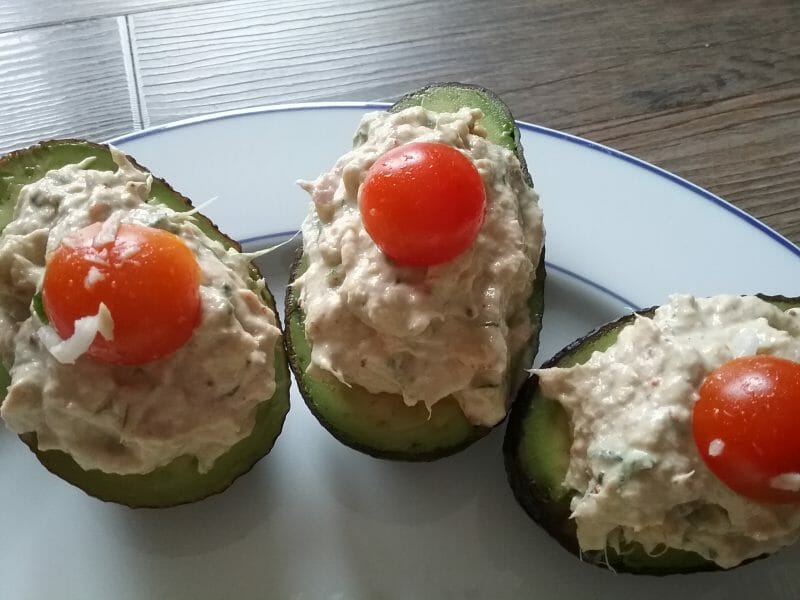Avocats Aux Rillettes De Thon Au Basilic Au Thermomix Cookomix