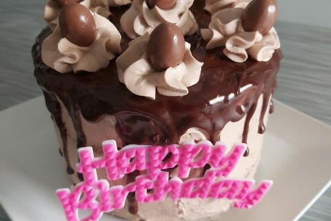 Cliquez pour zoomer ! Layer cake Kinder Bueno au Thermomix