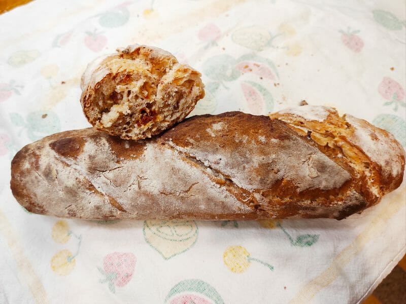 Cliquez pour zoomer ! Petits pains au chorizo Thermomix par annickDV