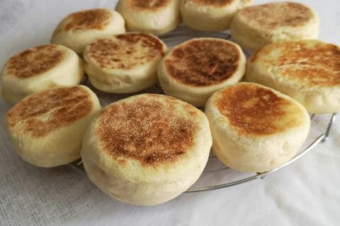 Cliquez pour zoomer ! Muffins anglais Thermomix par Les 3 mousquetaires 77