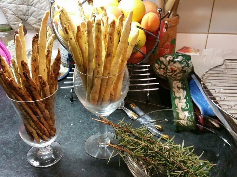 Cliquez pour zoomer ! Gressins parmesan basilic Thermomix par CDS17