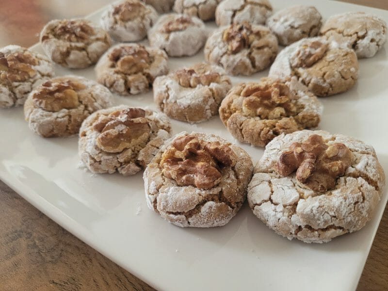 Cliquez pour zoomer ! Ghribas aux noix et amandes Thermomix par Elo.die.