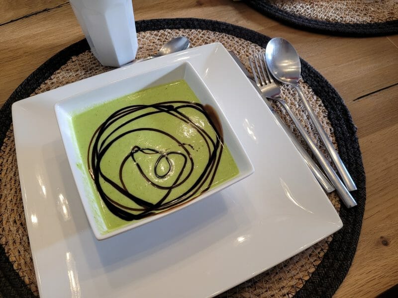 Cliquez pour zoomer ! Velouté glacé de petits pois à la menthe Thermomix par Elo.die.