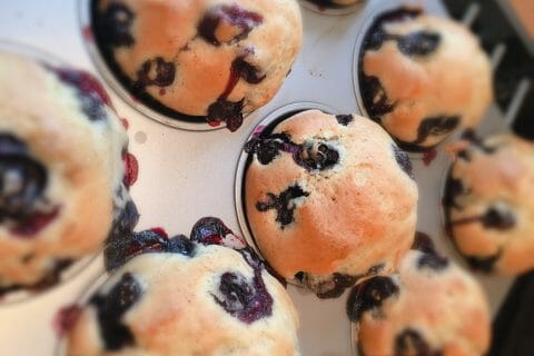 Cliquez pour zoomer ! Bublanina aux fruits rouges au Thermomix