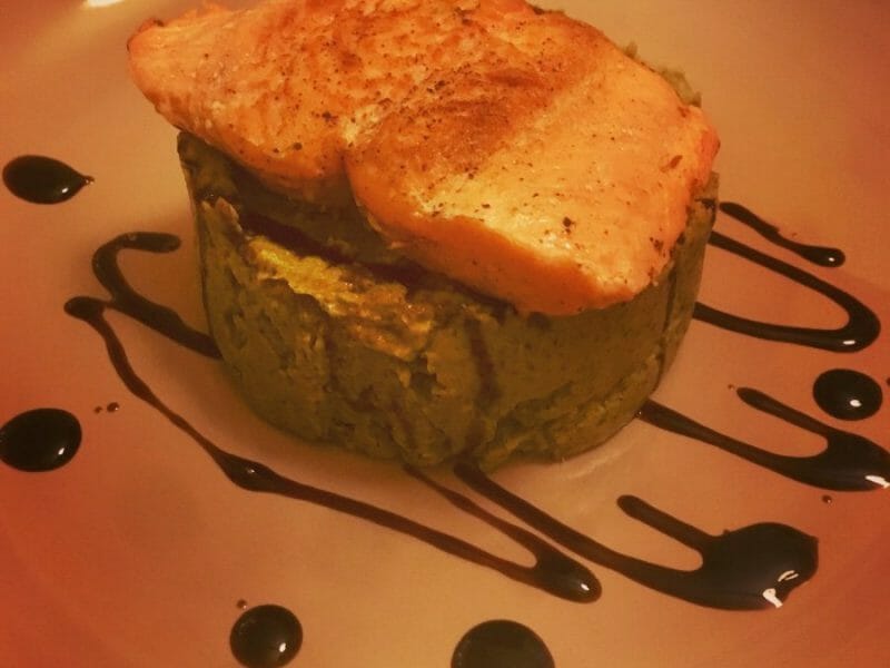 Cliquez pour zoomer ! Saumon sur purée de brocolis Thermomix par Germain