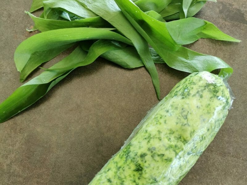 Cliquez pour zoomer ! Beurre maître d’hôtel – beurre d’escargots Thermomix par ivicmad