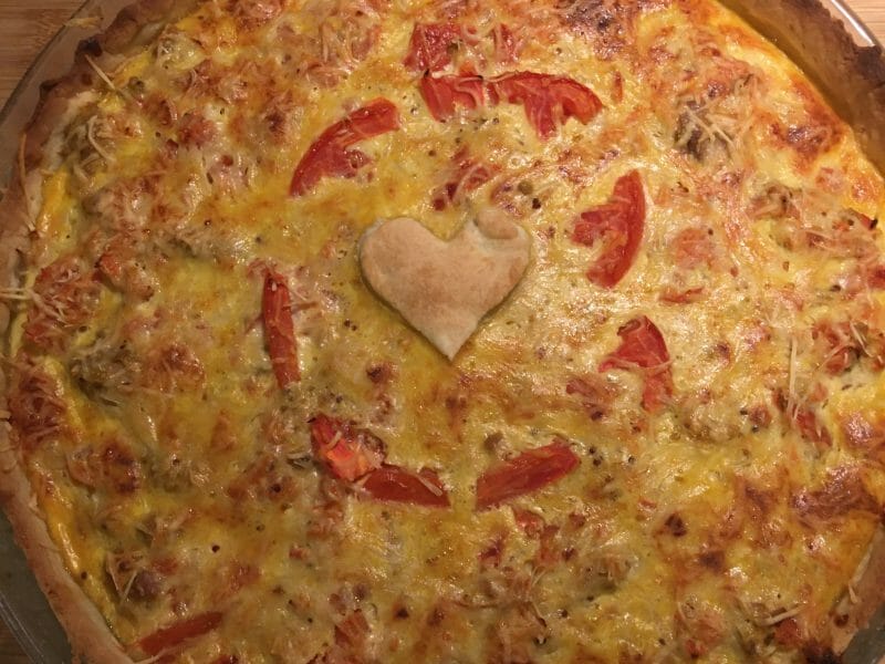 Cliquez pour zoomer ! Tarte au thon, tomate et moutarde Thermomix par Sabrina_25