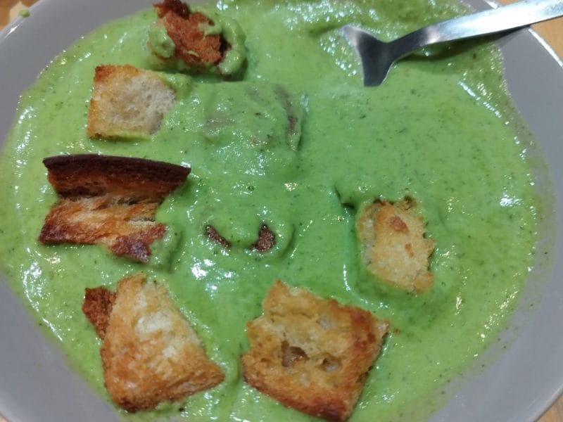 Cliquez pour zoomer ! Velouté de courgettes, petits pois et basilic Thermomix par AudreyLb