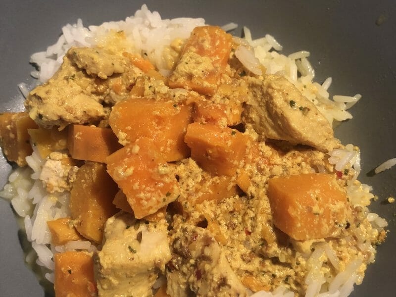 Cliquez pour zoomer ! Curry de poulet aux patates douces Thermomix par Nadia_14