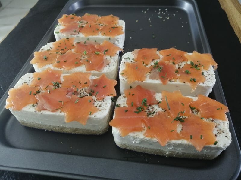 Cliquez pour zoomer ! Cheesecake au saumon sans cuisson Thermomix par Florence_18