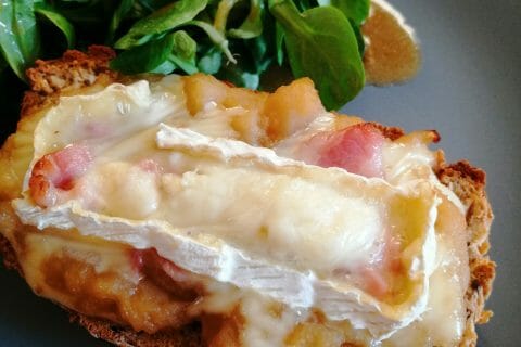 Cliquez pour zoomer ! Tartines normandes pommes et camembert Thermomix par Blanche_Pattes