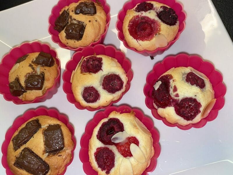 Cliquez pour zoomer ! Visitandines aux framboises Thermomix par Nora