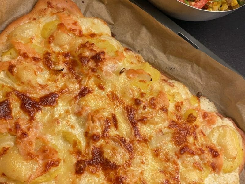 Cliquez pour zoomer ! Pizza au saumon et sauce kiri Thermomix par Nora