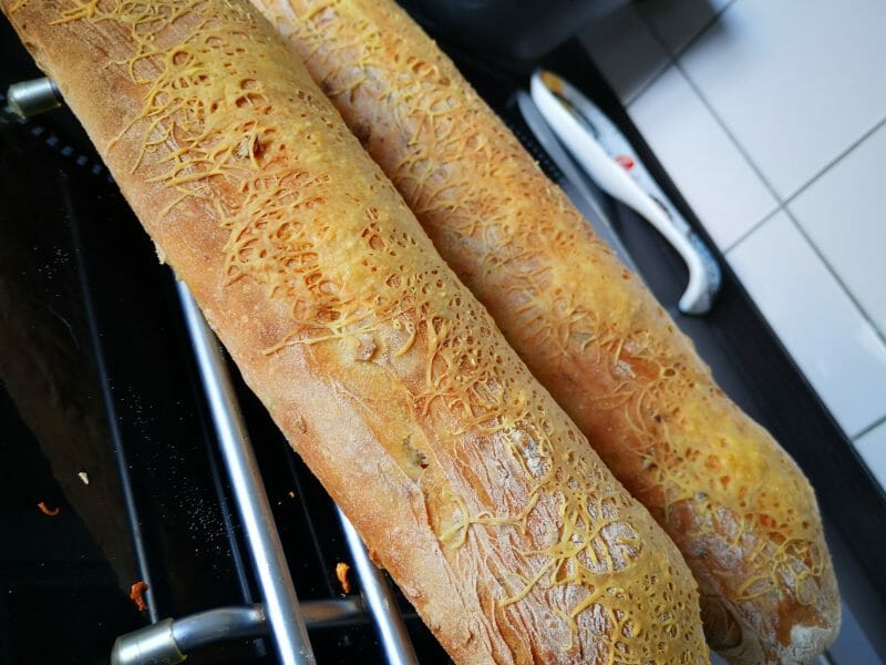 Cliquez pour zoomer ! Pain aux olives Thermomix par Melia67