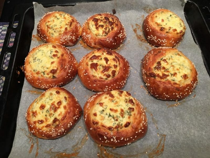 Cliquez pour zoomer ! Poğaça – Petits pains Turcs à la Feta Thermomix par Emi.