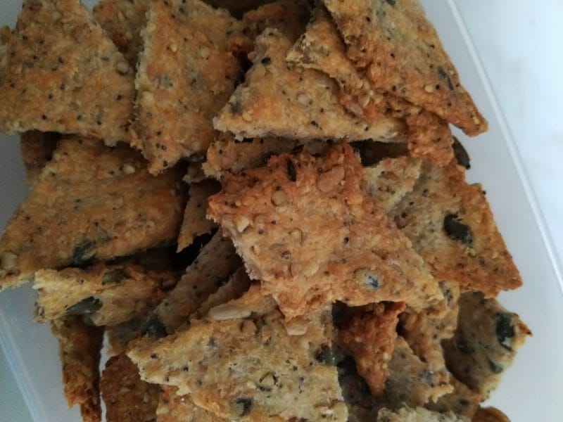 Cliquez pour zoomer ! Crackers salés à l’emmental et aux graines Thermomix par Nanny_11