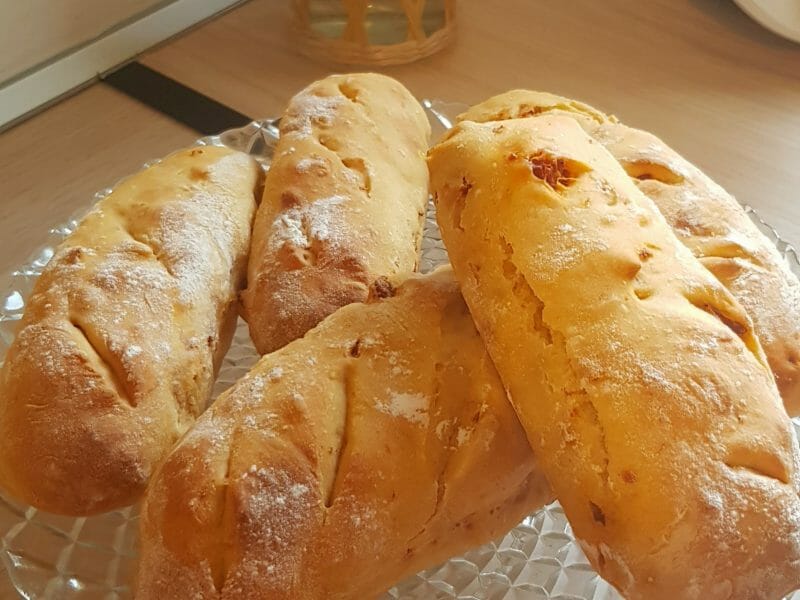 Cliquez pour zoomer ! Petits pains au chorizo Thermomix par Sandrine milly