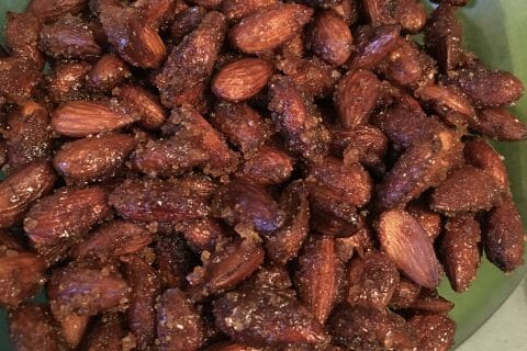 Cliquez pour zoomer ! Amandes grillées à la cannelle et au miel Thermomix par Stephanie