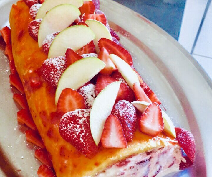 Cliquez pour zoomer ! Fraisier roulé Thermomix par Emilie_70