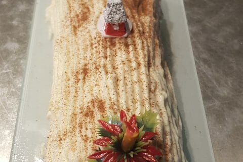 Cliquez pour zoomer ! Bûche de Noël framboises et chocolat blanc Thermomix par cloche